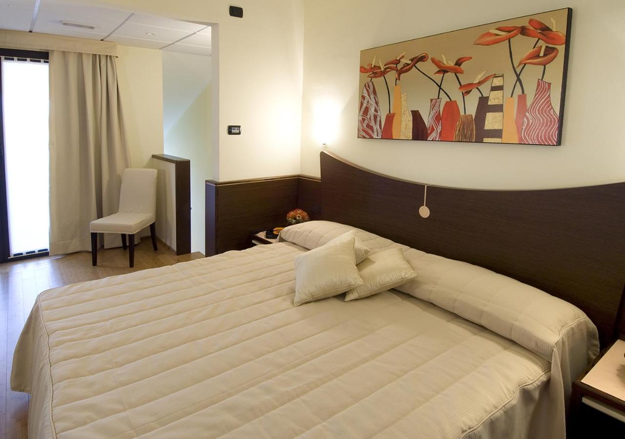 As Hotel Cambiago Phòng bức ảnh